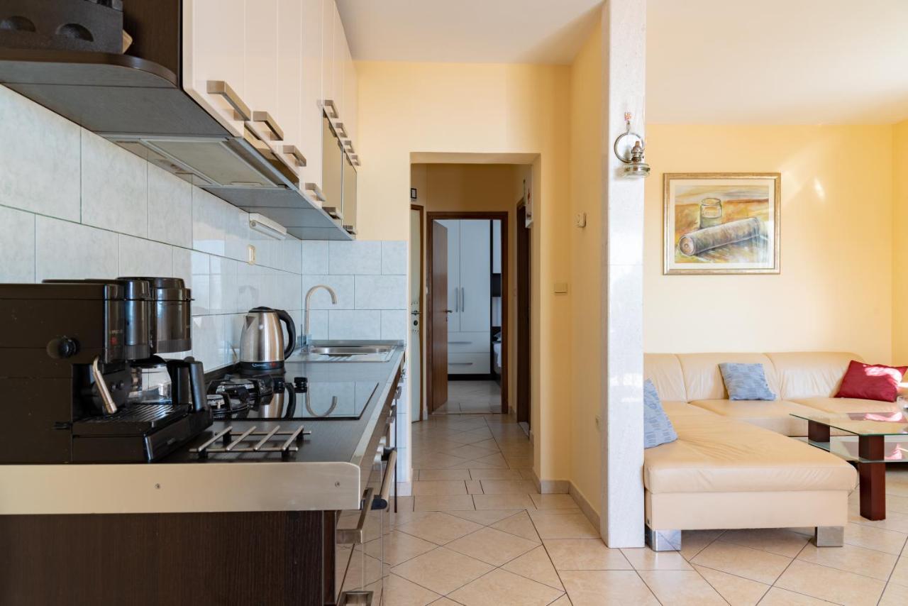 Apartments Matic โรกอซนิซา ภายนอก รูปภาพ